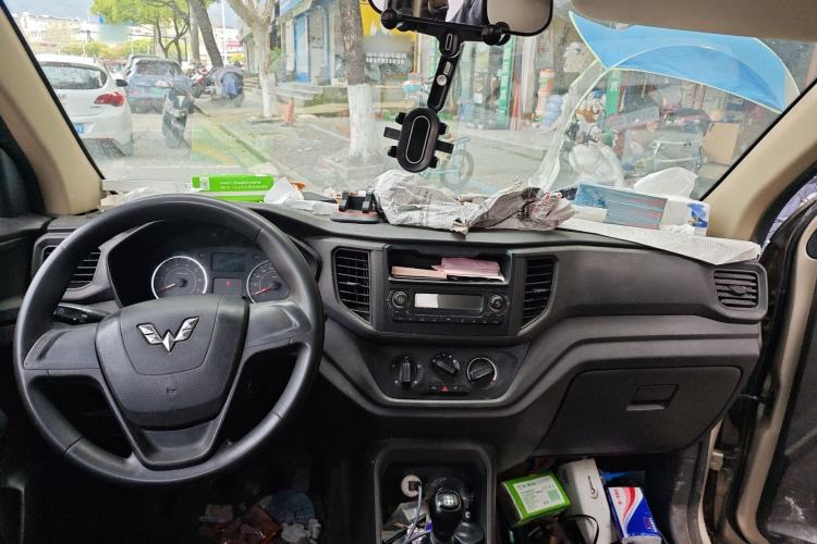 Used Wuling Hongguang V 2019 1.5L Base Version China VI LAR Center Console