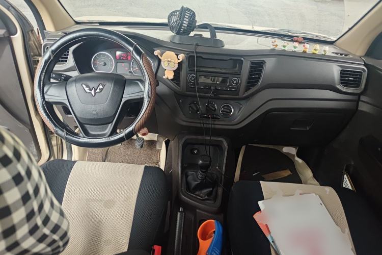 Used Wuling Hongguang V 2019 1.5L Base Version China VI LAR Center Console