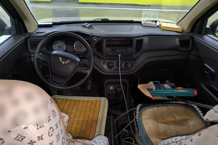 Used Wuling Hongguang V 2019 1.5L Jingqu Version China VI LAR Center Console