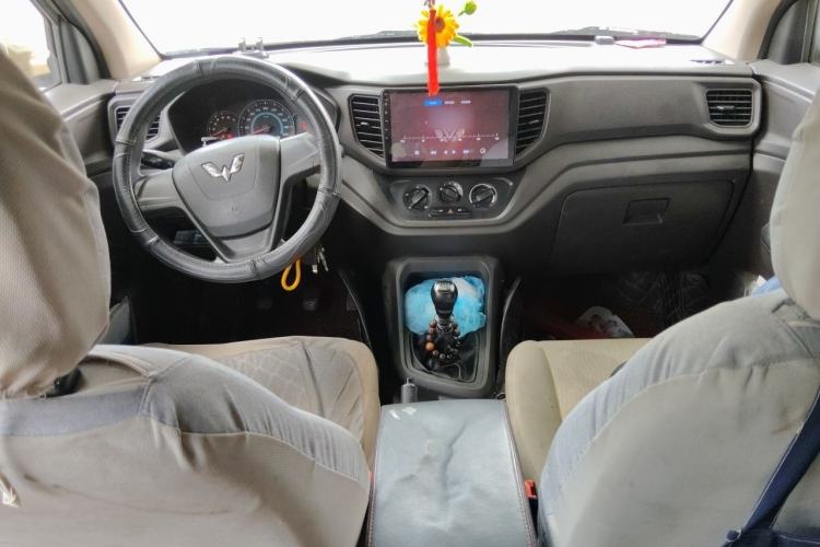 Used Wuling Hongguang V 2019 1.5L Enjoyment Version China VI LAR Center Console