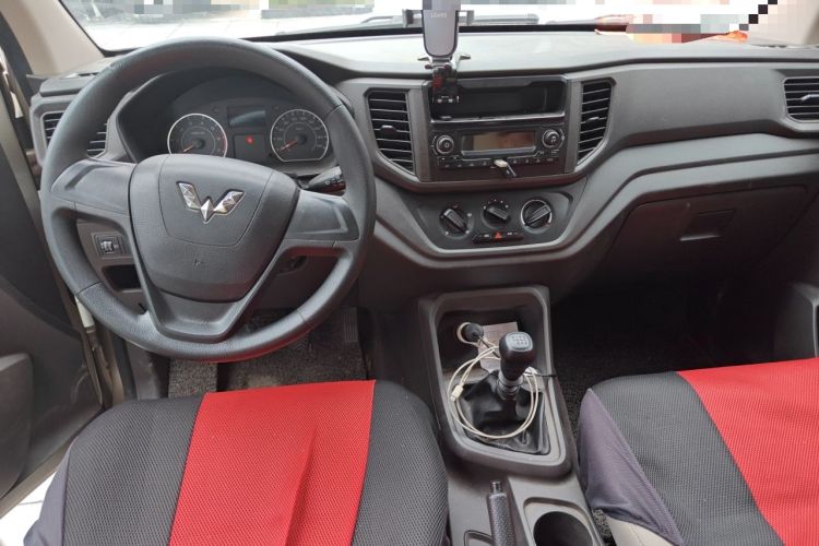 Used Wuling Hongguang V 2019 1.5L Jingqu Version China VI LAR Center Console