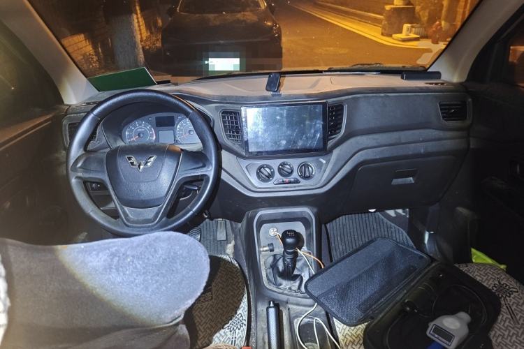 Used Wuling Hongguang V 2019 1.5L Jingqu Version China VI LAR Center Console