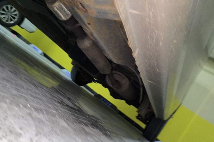 Used Wuling Hongguang V 2019 1.5L Jingqu Version China VI LAR Chassis Front Left