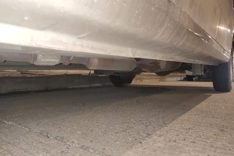 Used Wuling Hongguang V 2019 1.5L Jingqu Version China VI LAR Chassis Front Left