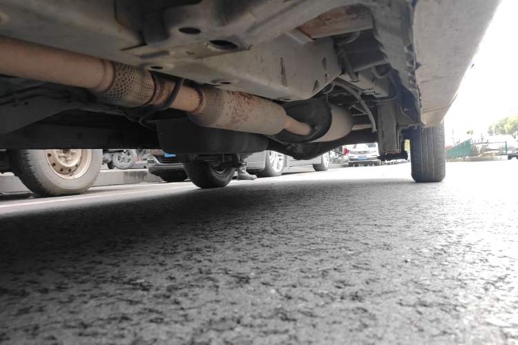 Used Wuling Hongguang V 2019 1.5L Jingqu Version China VI LAR Chassis Front Left