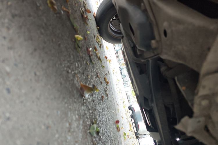 Used Wuling Hongguang V 2019 1.5L Base Version China VI LAR Chassis Front Right