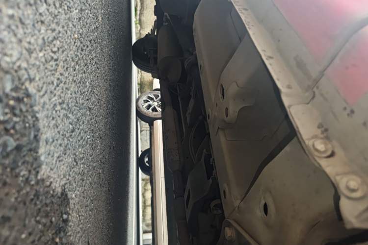Used Wuling Hongguang V 2019 1.5L Base Version China VI LAR Chassis Front Right