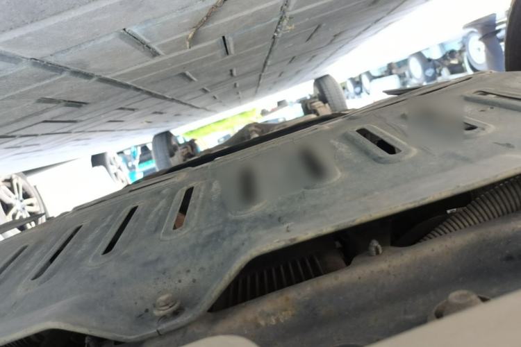 Used Wuling Hongguang V 2019 1.5L Standard Version China VI LAR Chassis Front
