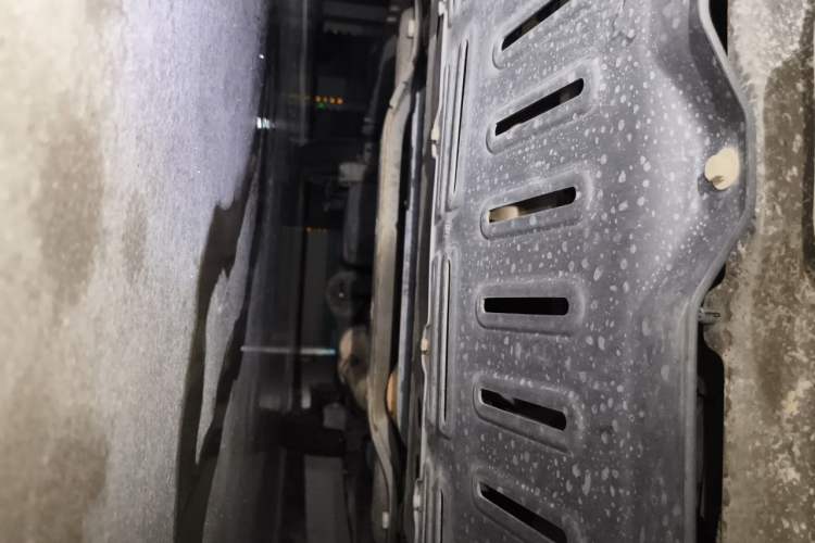 Used Wuling Hongguang V 2019 1.5L Jingqu Edition Sealed-Window Vehicle China VI LAR Chassis Front