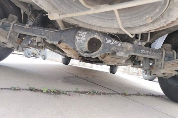 Used Wuling Hongguang V 2019 1.5L Jingqu Edition Sealed-Window Vehicle China VI LAR Chassis Rear