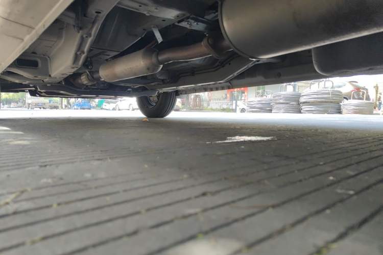 Used Wuling Hongguang V 2019 1.5L Jingqu Version China VI LAR Chassis Rear Left