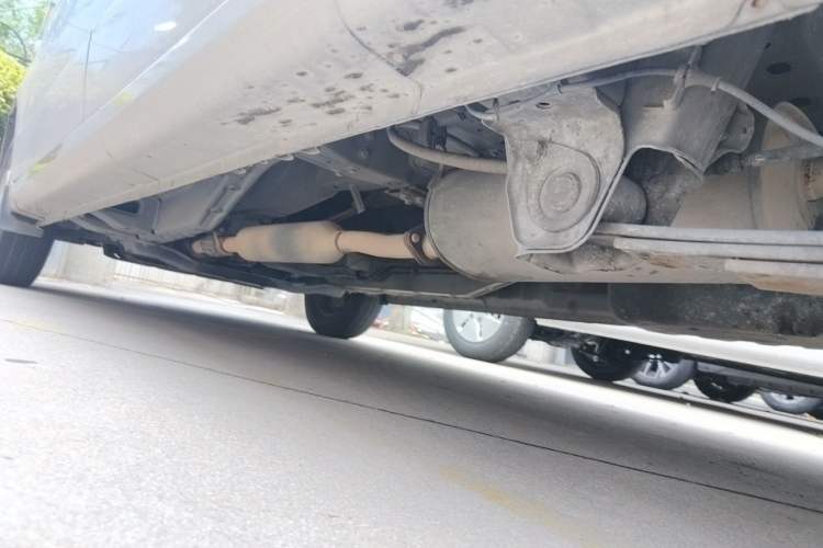 Used Wuling Hongguang V 2019 1.5L Jingqu Edition Sealed-Window Vehicle China VI LAR Chassis Rear Left