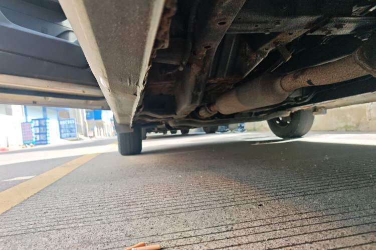 Used Wuling Hongguang V 2019 1.5L Jingqu Version China VI LAR Chassis Rear Left