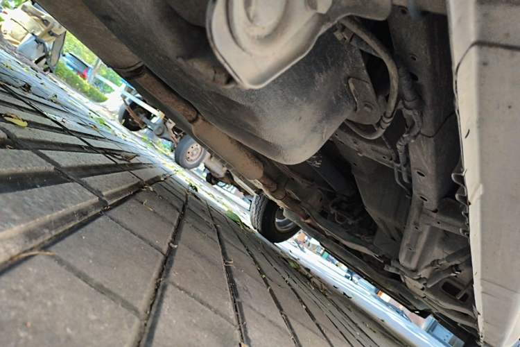 Used Wuling Hongguang V 2019 1.5L Enjoyment Version China VI LAR Chassis Rear Right
