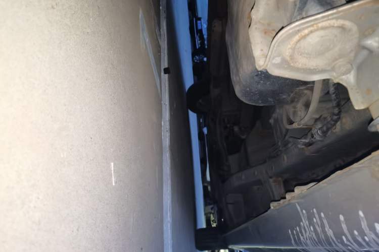 Used Wuling Hongguang V 2019 1.5L Standard Version China VI LAR Chassis Rear Right
