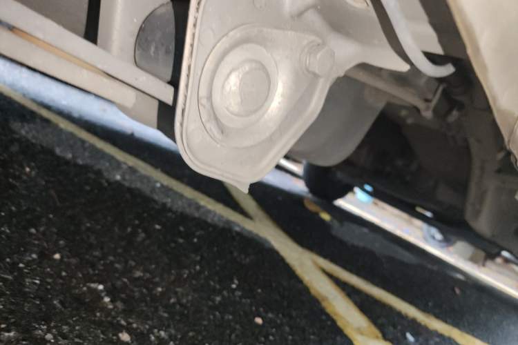 Used Wuling Hongguang V 2019 1.5L Jingqu Version China VI LAR Chassis Rear Right