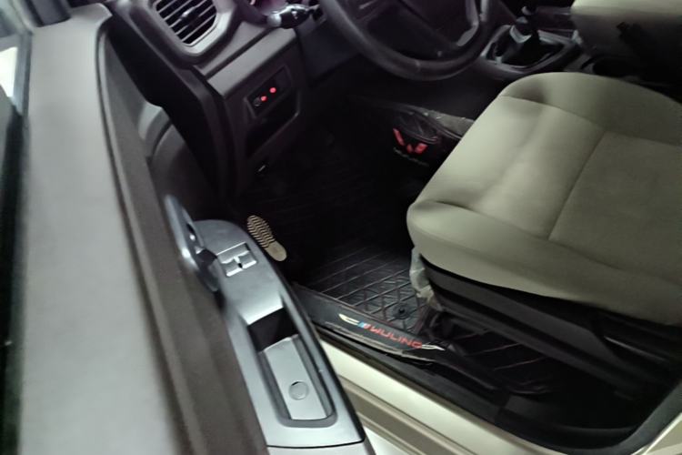 Used Wuling Hongguang V 2019 1.5L Enjoyment Version China VI LAR Driver Seat