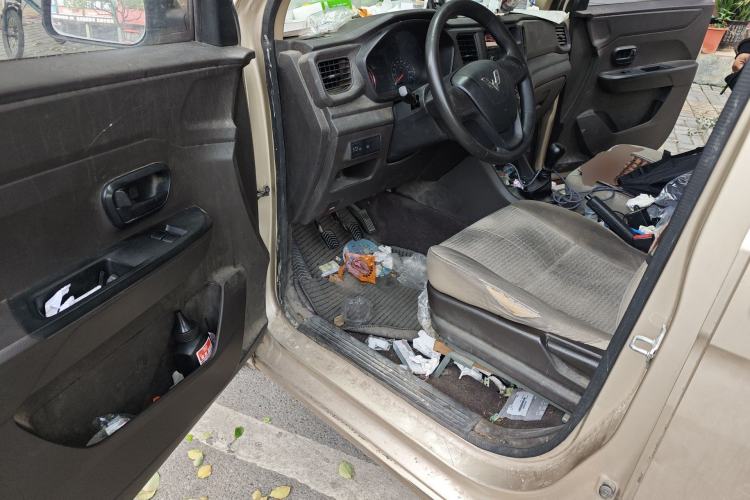 Used Wuling Hongguang V 2019 1.5L Base Version China VI LAR Driver Seat
