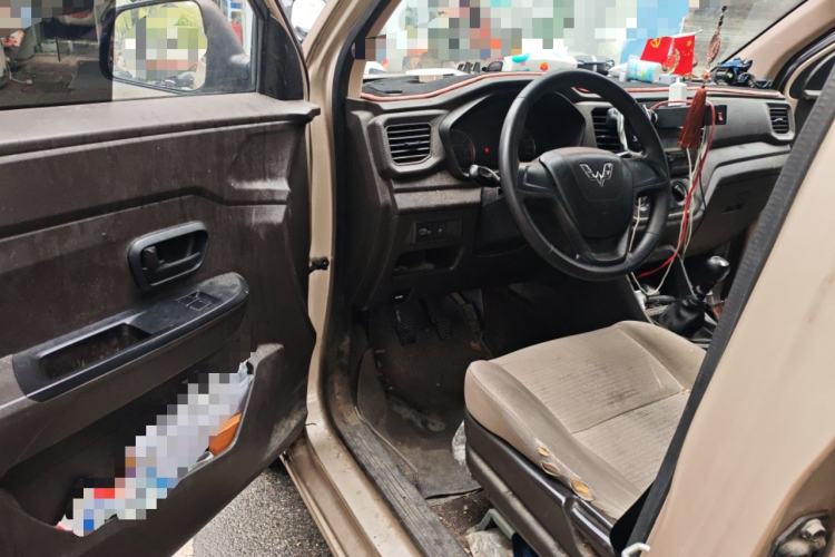 Used Wuling Hongguang V 2019 1.5L Jingqu Version China VI LAR Driver Seat