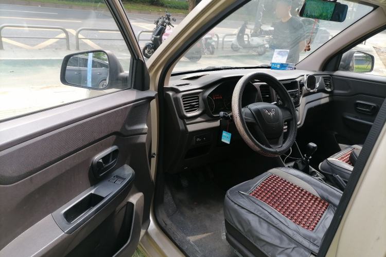Used Wuling Hongguang V 2019 1.5L Jingqu Version China VI LAR Driver Seat