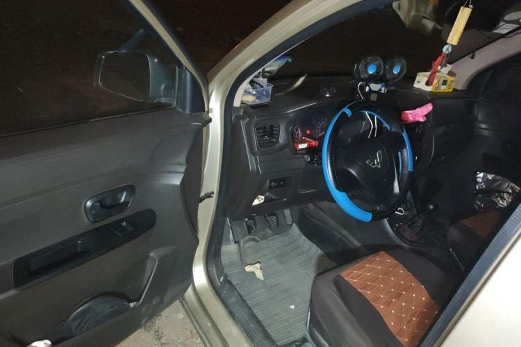 Used Wuling Hongguang V 2019 1.5L Base Version China VI LAR Driver Seat