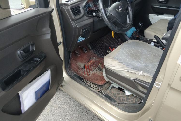 Used Wuling Hongguang V 2019 1.5L Enjoyment Version China VI LAR Driver Seat