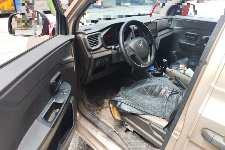 Used Wuling Hongguang V 2019 1.5L Jingqu Version China VI LAR Driver Seat