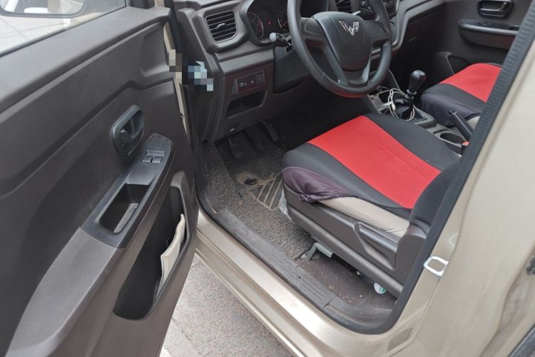 Used Wuling Hongguang V 2019 1.5L Jingqu Version China VI LAR Driver Seat