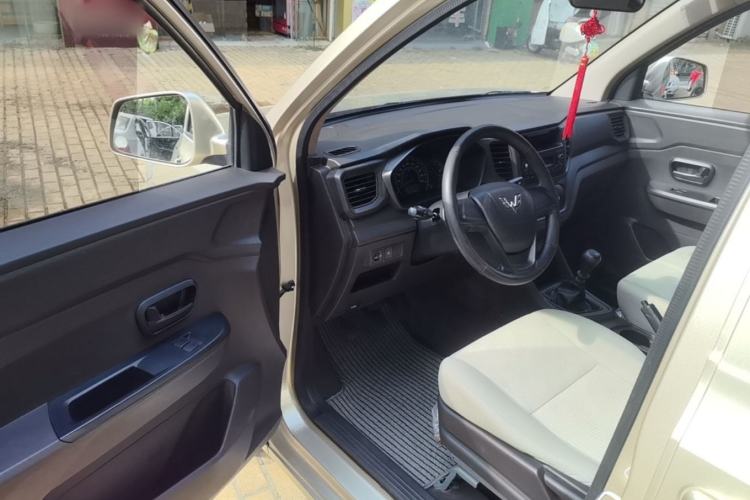 Used Wuling Hongguang V 2019 1.5L Enjoyment Version China VI LAR Driver Seat