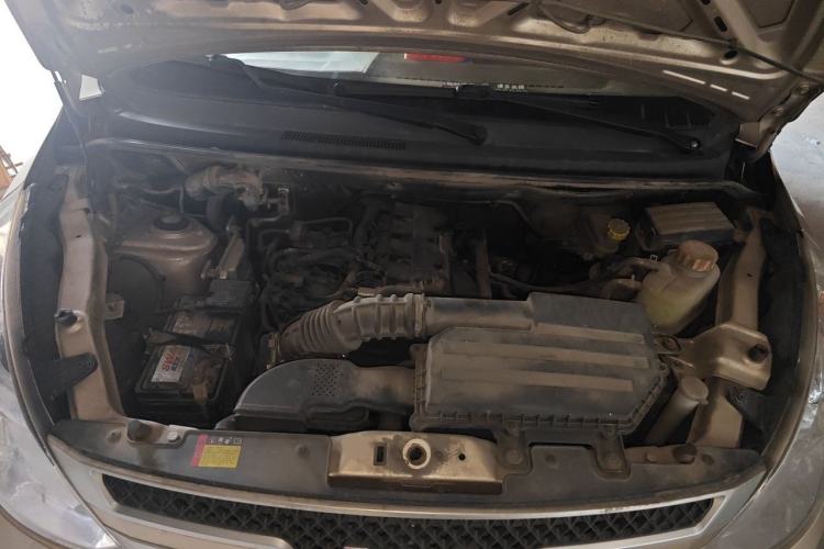 Used Wuling Hongguang V 2019 1.5L Base Window-Sealed Vehicle China VI LAR Engine Bay