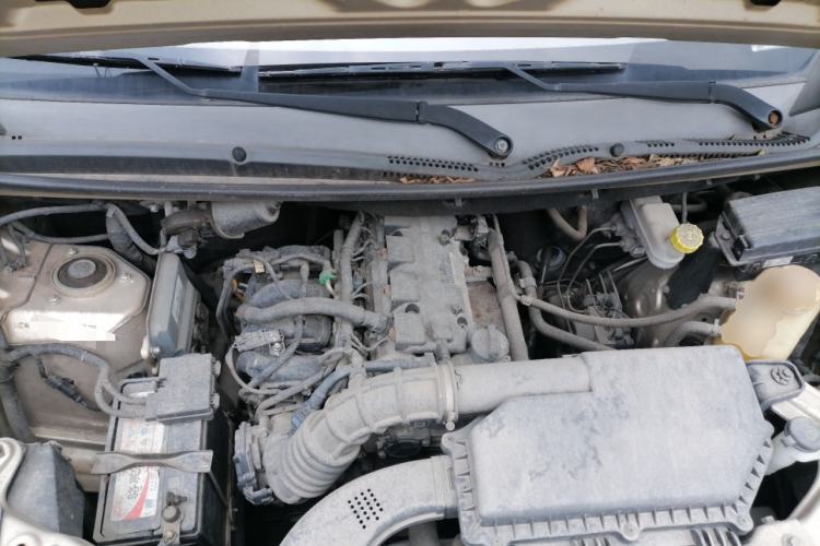 Used Wuling Hongguang V 2019 1.5L Jingqu Version China VI LAR Engine Bay