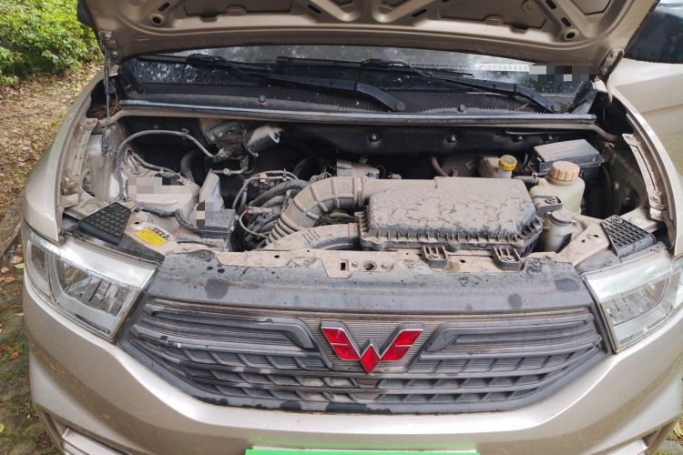 Used Wuling Hongguang V 2019 1.5L Jingqu Version China VI LAR Engine Bay