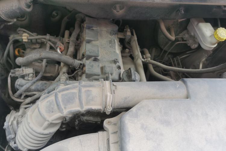 Used Wuling Hongguang V 2019 1.5L Jingqu Version China VI LAR Engine Bay