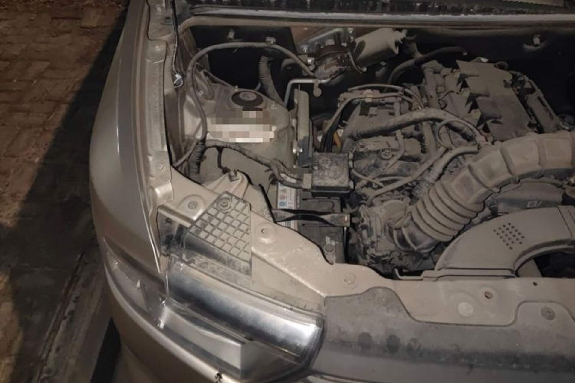 Used Wuling Hongguang V 2019 1.5L Jingqu Version China VI LAR Engine Bay Right