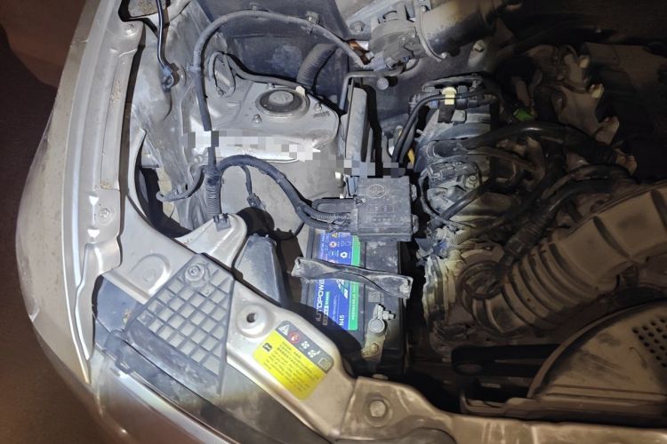Used Wuling Hongguang V 2019 1.5L Jingqu Version China VI LAR Engine Bay Right
