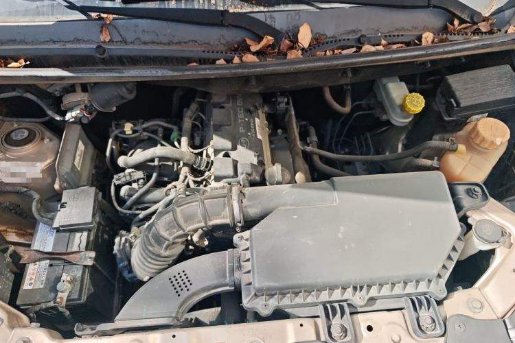 Used Wuling Hongguang V 2019 1.5L Jingqu Version China VI LAR Engine Bay