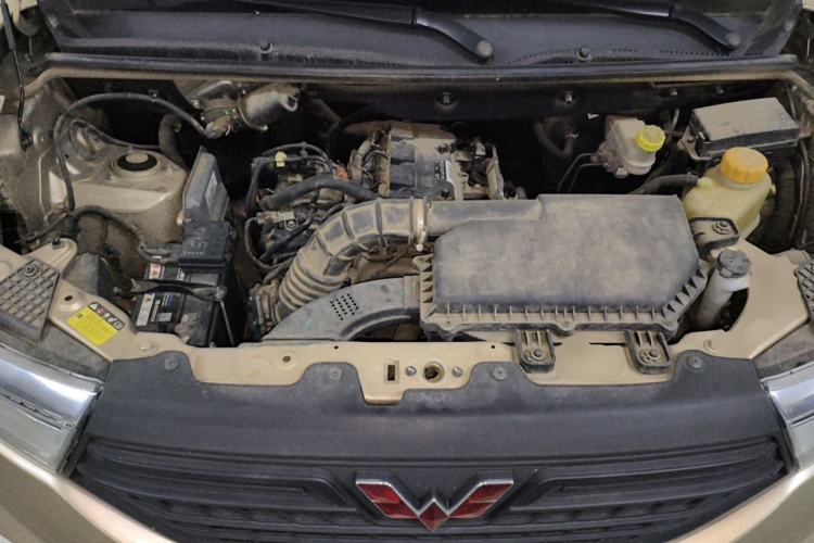 Used Wuling Hongguang V 2019 1.5L Jingqu Version China VI LAR Engine Bay