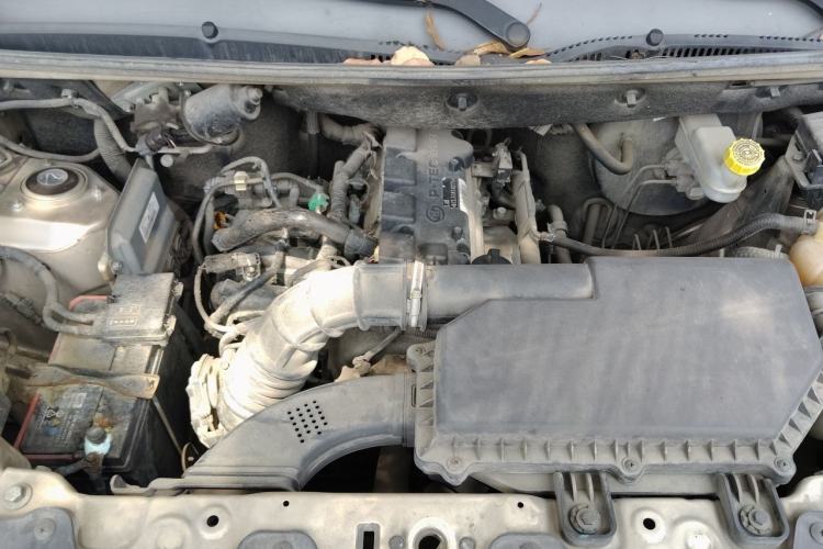 Used Wuling Hongguang V 2019 1.5L Enjoyment Version China VI LAR Engine Bay