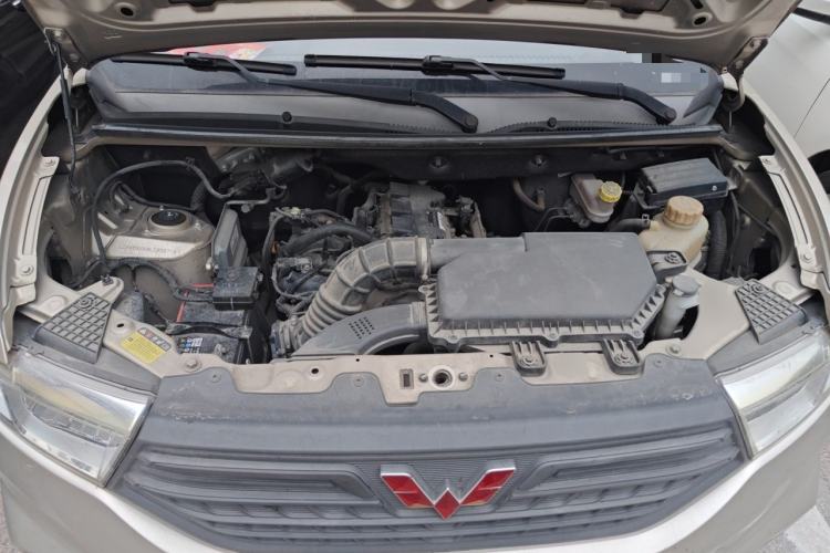 Used Wuling Hongguang V 2019 1.5L Jingqu Version China VI LAR Engine Bay