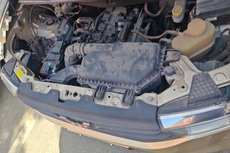 Used Wuling Hongguang V 2019 1.5L Jingqu Version China VI LAR Engine Bay