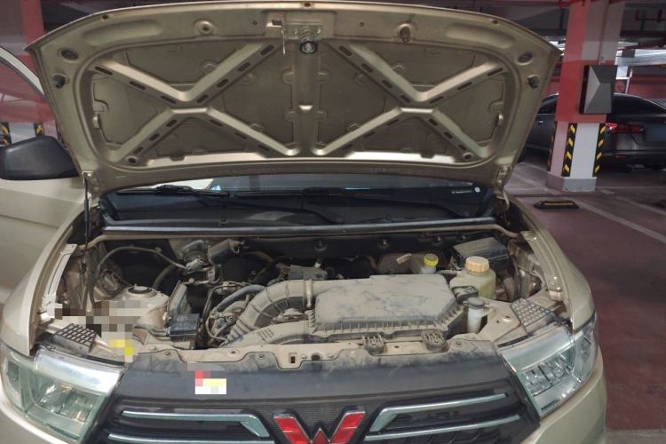 Used Wuling Hongguang V 2019 1.5L Jingqu Version China VI LAR Engine Bay