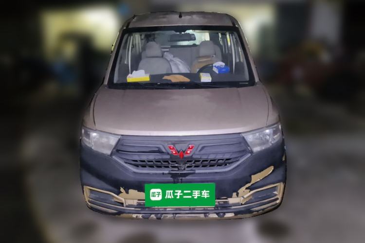 Used Wuling Hongguang V 2019 1.5L Base Version China VI LAR Exterior 1