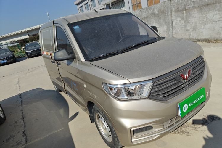 Used Wuling Hongguang V 2019 1.5L Jingqu Edition Sealed-Window Vehicle China VI LAR Exterior 2