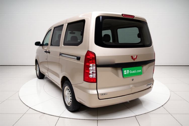 Used Wuling Hongguang V 2019 1.5L Jingqu Version China VI LAR Exterior 3