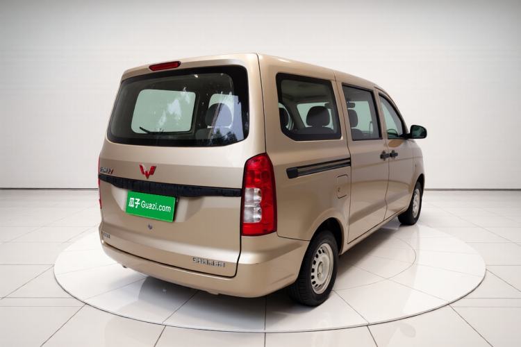 Used Wuling Hongguang V 2019 1.5L Jingqu Version China VI LAR Exterior 5