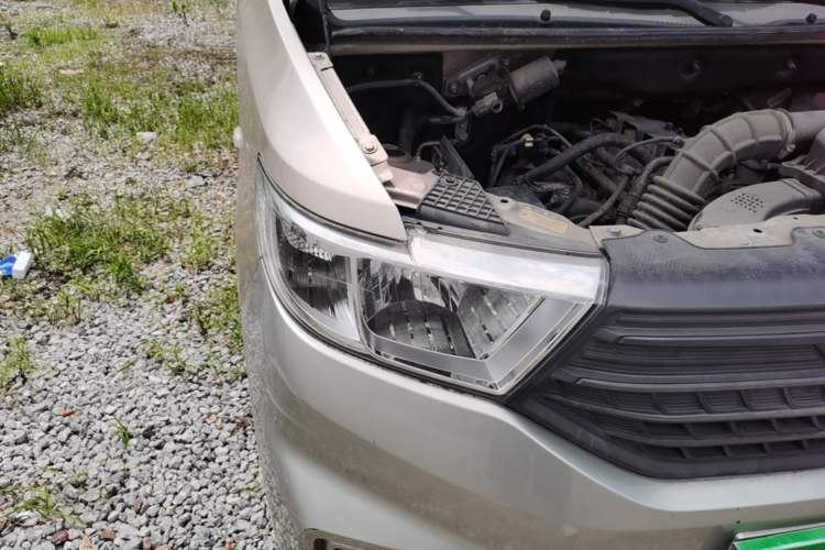 Used Wuling Hongguang V 2019 1.5L Standard Version China VI LAR Exterior 6