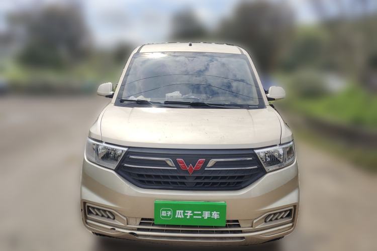 Used Wuling Hongguang V 2019 1.5L Enjoyment Version China VI LAR Front