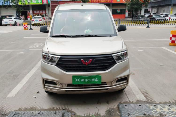 Used Wuling Hongguang V 2019 1.5L Base Version China VI LAR Front