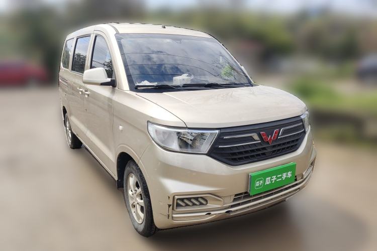 Used Wuling Hongguang V 2019 1.5L Enjoyment Version China VI LAR Front Right 45 Deg