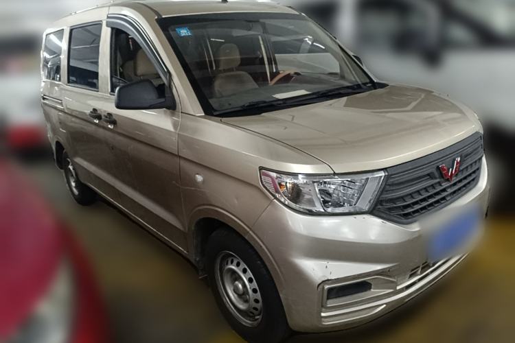 Used Wuling Hongguang V 2019 1.5L Jingqu Version China VI LAR Front Right 45 Deg